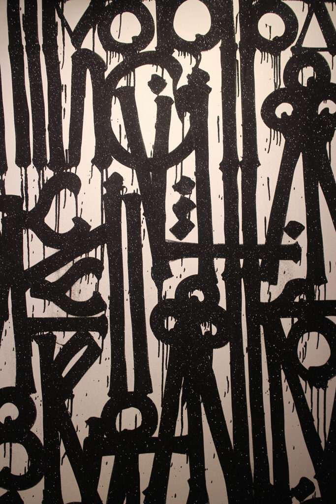 Artist: RETNA